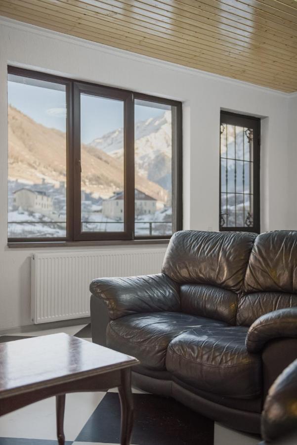 Hotel Panorama Svaneti メスティア エクステリア 写真